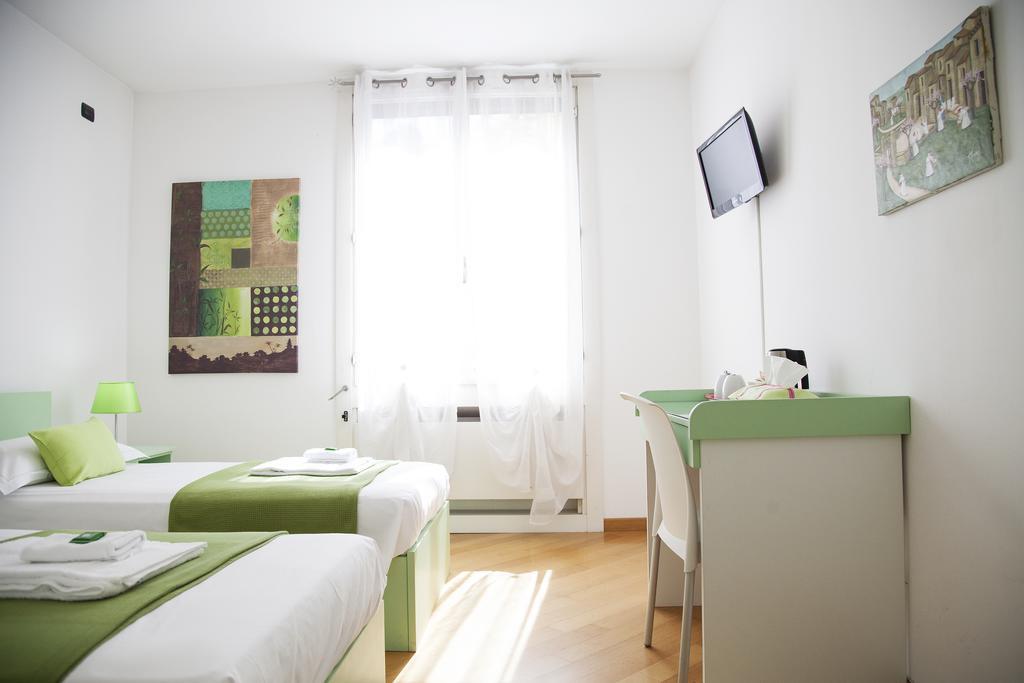 B&B Botton D'Oro Basiglio Bagian luar foto